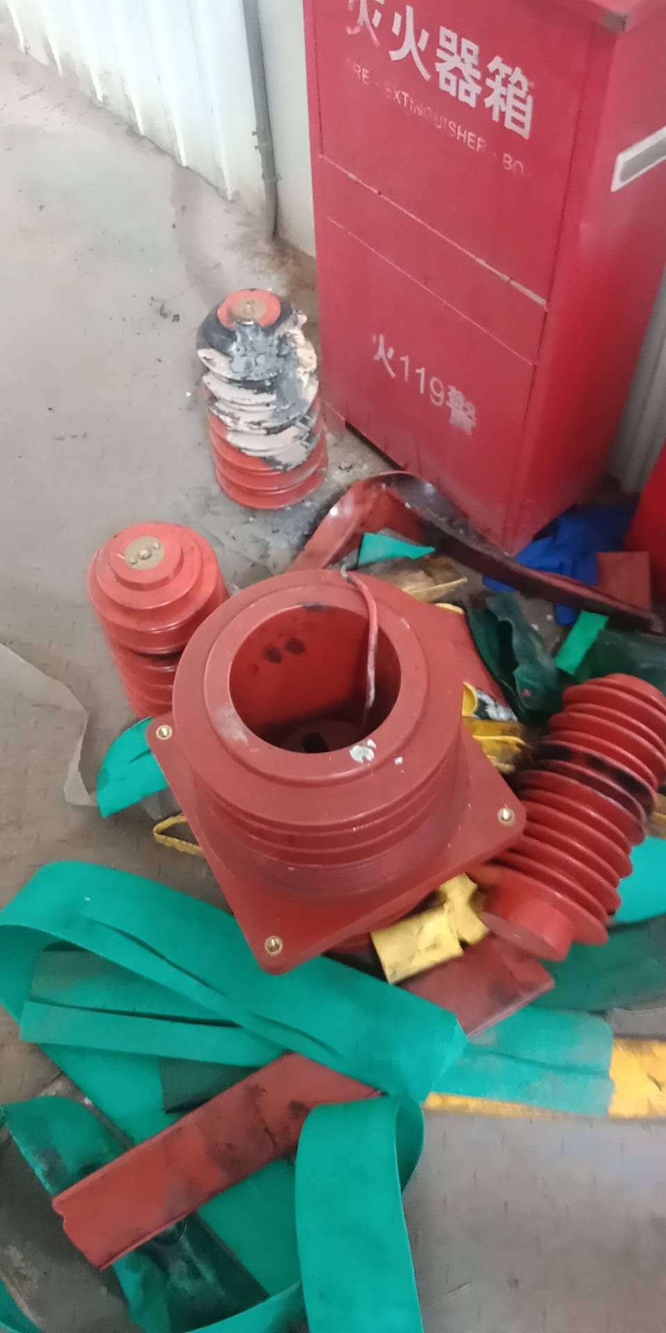 開關(guān)柜整個除濕方案都在這里，沒有比這更完整的了。