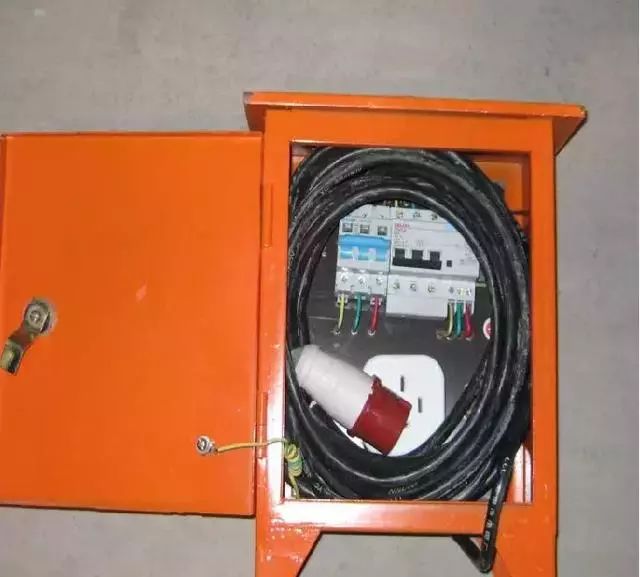 施工現(xiàn)場臨時用電配電箱及開關箱配置和使用說明，圖示詳圖