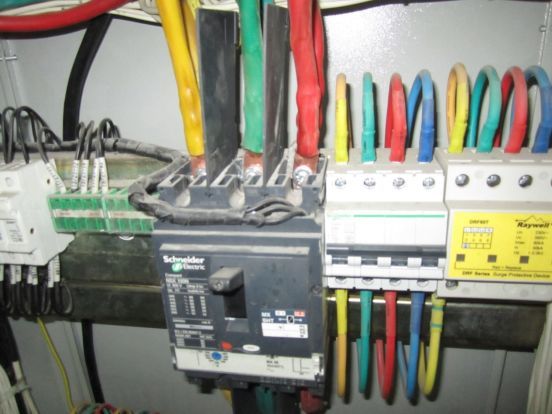 《建筑電氣工程施工質(zhì)量驗收規(guī)范》GB50303-2015 配電箱(機(jī)柜)安裝詳細(xì)說明！