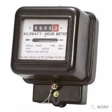 分析了配電箱的內部結構，誰能理解它？