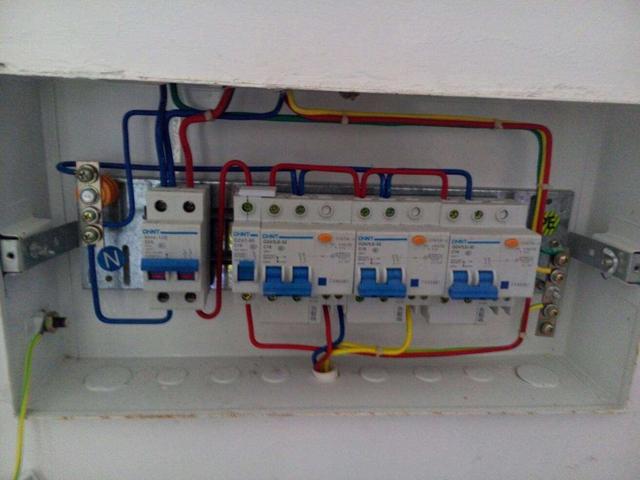 主頁配電箱 63A或40A，用于總漏電保護(hù)和空氣開關(guān)？讀完之后，我完全明白了！